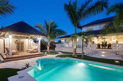 turks and caicos real estate re max